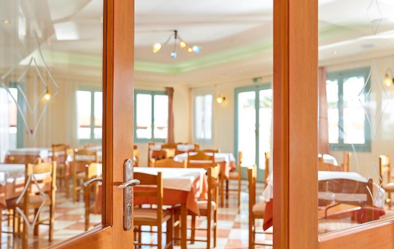 Noble Hotel & Suites - Adults Only Гуве Экстерьер фото